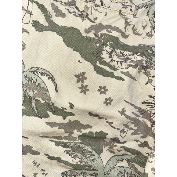 Modern Amusement Mens walk‎ casual shorts 31 Palm camouflage khaki camo - Picture 8 of 9